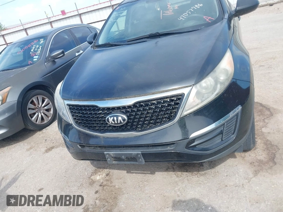 2016 Kia Sportage LX with VIN KNDPB3AC0G7858783, listed as a IAAI auction lot 42057986 with 131,954 mi miles. Bid and sale history available at carsss.com. Image 6.