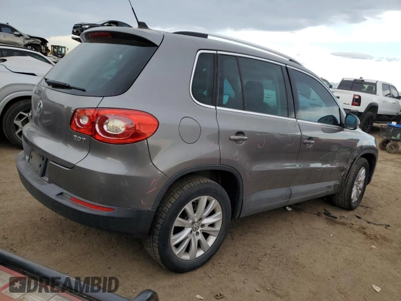 2010 Volkswagen Tiguan S with VIN WVGAV7AX4AW504264, listed as a Copart auction lot 51405275 with 113,432 mi miles and Salvage title. Bid and sale history available at DreamBid. Image 3.