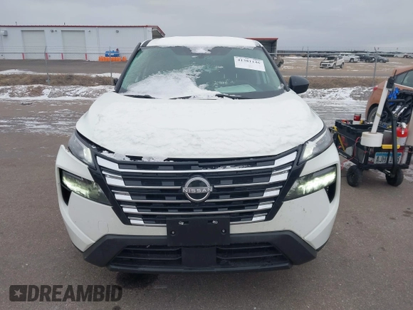 2024 Nissan Rogue S with VIN 5N1BT3ABXRC685066, listed as a IAAI auction lot 41381146 with 8,377 mi miles. Bid and sale history available at carsss.com. Image 13.