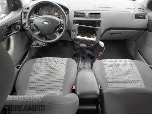 2006 Ford Focus S with VIN 1FAHP34N66W199170, listed as a Copart auction lot 82226114 with 193,281 mi miles and Non Repairable. Bid and sale history available at carsss.com. Image 8.
