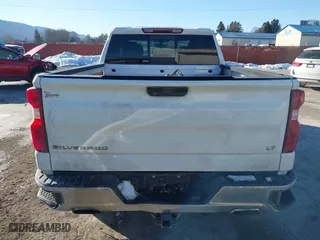 2019 Chevrolet Silverado 1500 LT with VIN 1GCRYDED0KZ318072, listed as a IAAI auction lot 41417733 with 100,774 mi miles. Bid and sale history available at carsss.com. Image 16.
