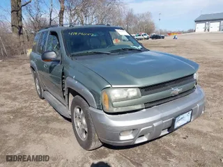 2004 Chevrolet TrailBlazer LS with VIN 1GNDT13S142119527, listed as a IAAI auction lot 41814047 with 210,762 mi miles. Bid and sale history available at carsss.com. Image 1.