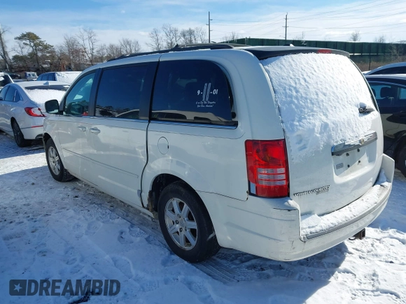 2008 Chrysler Town & Country Touring with VIN 2A8HR54P68R150251, listed as a IAAI auction lot 41351508 with Not provided miles and . Bid and sale history available at DreamBid. Image 3.