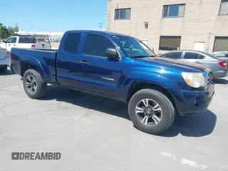 2006 Toyota Tacoma PreRunner z VIN 5TETU62N86Z182858, wystawiony jako IAAI lot #42320917 z przebiegiem 264 174 mil mil oraz . Historia ofert i sprzedaży dostępna na DreamBid. Obrazek 1.