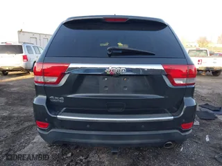 2011 Jeep Grand Cherokee Limited with VIN 1J4RR5GG6BC580766, listed as a IAAI auction lot 41618505 with 230,000 mi miles. Bid and sale history available at carsss.com. Image 15.