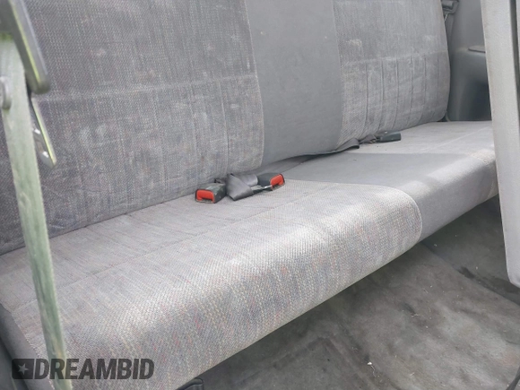 1997 Dodge 2500 with VIN 3B7KF23Z2VM513042, listed as a IAAI auction lot 41662680 with 200,001 mi miles and . Bid and sale history available at DreamBid. Image 8.