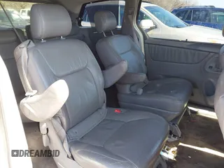 2006 Toyota Sienna XLE with VIN 5TDZA22C06S504271, listed as a IAAI auction lot 41573903 with 208,712 mi miles. Bid and sale history available at carsss.com. Image 8.