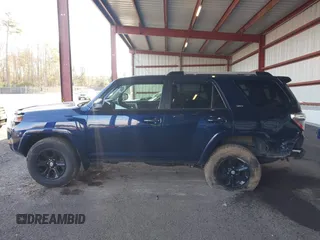 2021 Toyota 4Runner SR5 with VIN JTEMU5JR3M5933542, listed as a IAAI auction lot 41940744 with 68,462 mi miles and . Bid and sale history available at DreamBid. Image 14.