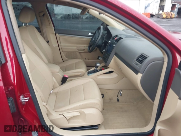 2006 Volkswagen Jetta 2.5L z VIN 3VWSF71KX6M681223, wystawiony jako IAAI lot #41645643 z przebiegiem 72 631 mil mil oraz . Historia ofert i sprzedaży dostępna na DreamBid. Obrazek 5.