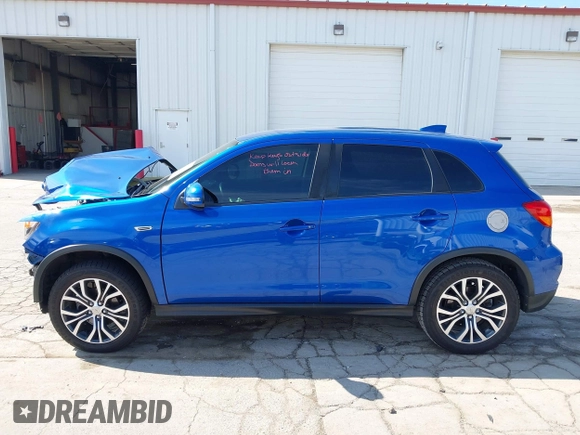 2018 Mitsubishi Outlander SE with VIN JA4AP3AW3JZ019184, listed as a IAAI auction lot 42199106 with 142,884 mi miles and . Bid and sale history available at DreamBid. Image 15.