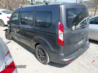2019 Ford Transit Connect XLT z VIN NM0GE9F25K1426807, wystawiony jako IAAI lot #41877730 z przebiegiem 85 305 mil mil oraz . Historia ofert i sprzedaży dostępna na DreamBid. Obrazek 3.