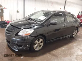 2008 Toyota Yaris with VIN JTDBT903581284634, listed as a IAAI auction lot 40553888 with 180,563 mi miles. Bid and sale history available at carsss.com. Image 2.