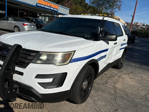 2016 Ford Utility Police Interceptor with VIN 1FM5K8AR4GGA86535, listed as a Copart auction lot 82485664 with 125,876 mi miles and Clean Title. Bid and sale history available at carsss.com. Image 2.