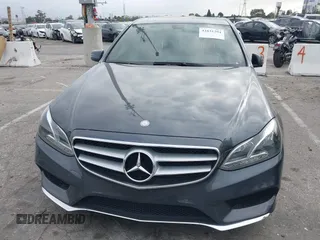 2014 Mercedes-Benz E-Class E 250 BlueTEC Luxury with VIN WDDHF0EB6EA942847, listed as a IAAI auction lot 41631294 with 48,650 mi miles. Bid and sale history available at carsss.com. Image 6.