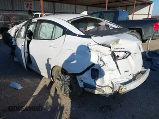 2021 Nissan Versa SV with VIN 3N1CN8EV2ML875805, listed as a IAAI auction lot 41133716 with 87,837 mi miles. Bid and sale history available at carsss.com. Image 3.