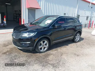 2017 Lincoln MKC Premiere с VIN 5LMCJ1C91HUL49790, выставлен на аукционе IAAI как лот 42422005 с пробегом 99 093 миль миль и . История ставок и продаж доступна на DreamBid. Изображение 17.