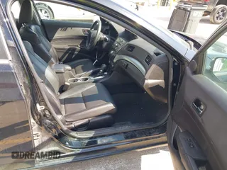 2017 Acura ILX with VIN 19UDE2F3XHA013944, listed as a IAAI auction lot 42019201 with 59,400 mi miles and . Bid and sale history available at DreamBid. Image 5.