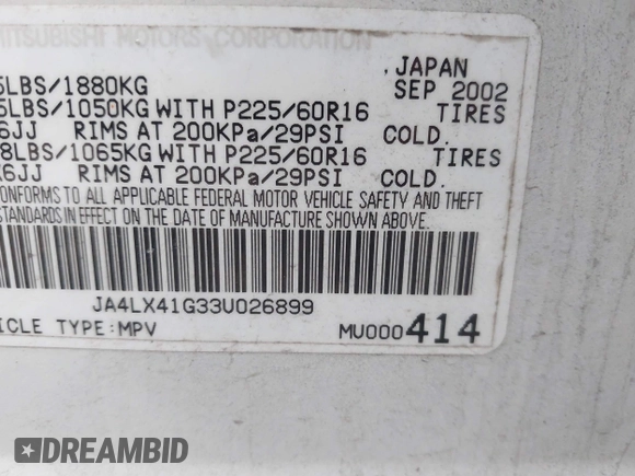 2003 Mitsubishi Outlander XLS with VIN JA4LX41G33U026899, listed as a IAAI auction lot 41380473 with 197,736 mi miles. Bid and sale history available at carsss.com. Image 9.