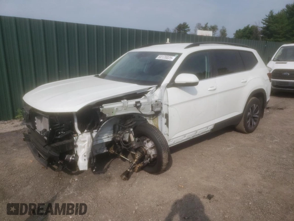 2024 Volkswagen Atlas SE with VIN 1V2DR2CA0RC609512, listed as a Copart auction lot 60120025 with 16,732 mi miles and Salvage title. Bid and sale history available at DreamBid. Image 1.