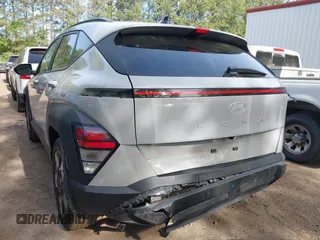 2025 Hyundai Kona SEL with VIN KM8HB3AB3SU215152, listed as a IAAI auction lot 42135218 with 21,664 mi miles and . Bid and sale history available at carsss.com. Image 6.