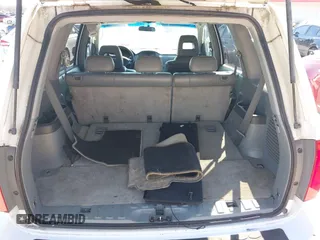2003 Honda Pilot EX with VIN 2HKYF18523H578342, listed as a IAAI auction lot 41476959 with 367,541 mi miles and . Bid and sale history available at carsss.com. Image 12.