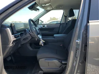 2025 Hyundai Santa Fe SE z VIN 5NMP14GL6SH108273, wystawiony jako Copart lot #46906885 z przebiegiem 1 054 mil mil oraz Nie do naprawy • Non repairable. Historia ofert i sprzedaży dostępna na DreamBid. Obrazek 7.