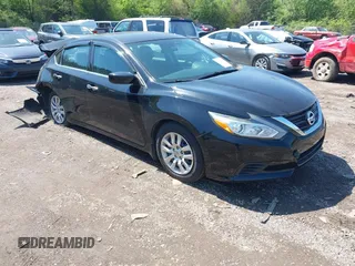 2016 Nissan Altima SR z VIN 1N4AL3AP0GC128715, wystawiony jako IAAI lot #41968234 z przebiegiem 63 752 mil mil oraz . Historia ofert i sprzedaży dostępna na DreamBid. Obrazek 1.