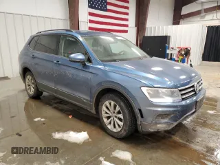 2018 Volkswagen Tiguan S z VIN 3VV0B7AX9JM034033, wystawiony jako Copart lot #43441295 z przebiegiem 127 719 mil mil oraz Szkoda całkowita • Salvage title. Historia ofert i sprzedaży dostępna na DreamBid. Obrazek 4.