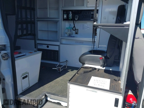 2016 Ford Transit с VIN 1FDYR2CMXGKB55944, выставлен на аукционе IAAI как лот 42294071 с пробегом 311 969 миль миль и . История ставок и продаж доступна на DreamBid. Изображение 8.