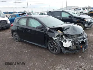 2016 Scion iM with VIN JTNKARJE5GJ520926, listed as a IAAI auction lot 41920926 with 114,050 mi miles. Bid and sale history available at carsss.com. Image 1.