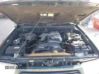 2000 Toyota 4Runner SR5 with VIN JT3GN86R9Y0153027, listed as a IAAI auction lot 42068029 with 188,171 mi miles and . Bid and sale history available at DreamBid. Image 10.