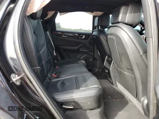 2019 Porsche Cayenne z VIN WP1AA2AY8KDA00789, wystawiony jako Copart lot #68415952 z przebiegiem 34 582 mil mil oraz . Historia ofert i sprzedaży dostępna na DreamBid. Obrazek 11.
