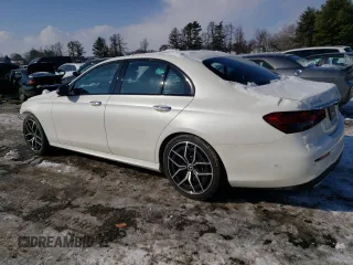 2021 Mercedes-Benz E-Class E 450 with VIN W1KZF5KB7MA947527, listed as a Copart auction lot 89355955 with 31,386 mi miles and Salvage Title. Bid and sale history available at carsss.com. Image 2.