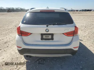 2015 BMW X1 sDrive28i with VIN WBAVM1C51FV316118, listed as a Copart auction lot 46663445 with 117,361 mi miles and Clean Title. Bid and sale history available at carsss.com. Image 6.