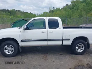 2001 Toyota Tundra SR5 with VIN 5TBRN34161S216827, listed as a IAAI auction lot 41942730 with 204,185 mi miles and . Bid and sale history available at DreamBid. Image 14.