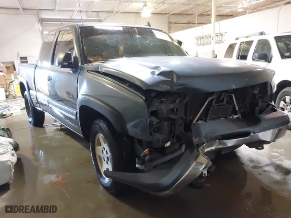 2006 Chevrolet Silverado 1500 LT2 with VIN 1GCEK19B96Z181792, listed as a IAAI auction lot 41355159 with 134,885 mi miles. Bid and sale history available at carsss.com. Image 1.