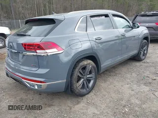2022 Volkswagen Atlas SEL R-Line z VIN 1V2SE2CA2NC208363, wystawiony jako IAAI lot #41850237 z przebiegiem 38 867 mil mil oraz . Historia ofert i sprzedaży dostępna na DreamBid. Obrazek 4.