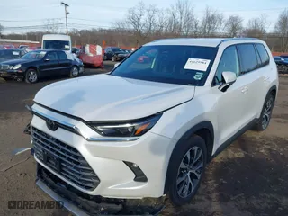 2024 Toyota Grand Highlander Hybrid MAX Limited with VIN 5TDADAB50RS003336, listed as a IAAI auction lot 41629584 with 147,688 mi miles. Bid and sale history available at carsss.com. Image 18.