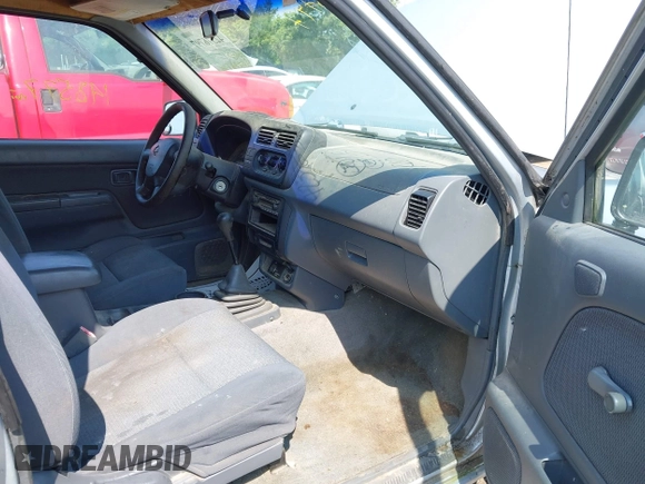 2001 Nissan Frontier XE with VIN 1N6DD26SX1C333734, listed as a IAAI auction lot 42376797 with 148,577 mi miles and . Bid and sale history available at DreamBid. Image 5.