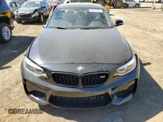 2018 BMW M2 z VIN WBS1J5C54JVD35851, wystawiony jako Copart lot #72814664 z przebiegiem 37 816 mil mil oraz Szkoda całkowita • Salvage title. Historia ofert i sprzedaży dostępna na DreamBid. Obrazek 5.