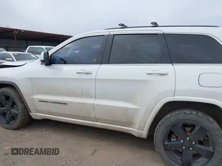 2015 Jeep Grand Cherokee Laredo with VIN 1C4RJFAG4FC631179, listed as a IAAI auction lot 41744865 with 184,872 mi miles. Bid and sale history available at carsss.com. Image 15.