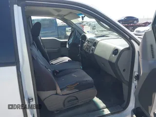 2006 Ford F-150 XLT with VIN 1FTPX12546KB82050, listed as a IAAI auction lot 41840625 with 192,997 mi miles. Bid and sale history available at carsss.com. Image 5.