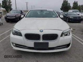 2013 BMW 5 Series 528i with VIN WBAXG5C59DDY30552, listed as a Copart auction lot 50823045 with 224,398 mi miles and Clean Title. Bid and sale history available at carsss.com. Image 5.