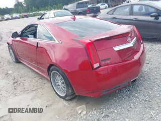 2011 Cadillac CTS Premium z VIN 1G6DP1ED2B0119091, wystawiony jako IAAI lot #42721206 z przebiegiem 95 113 mil mil oraz . Historia ofert i sprzedaży dostępna na DreamBid. Obrazek 3.
