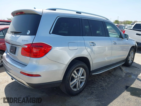 2015 Mercedes-Benz GL-Class GL 350 BlueTEC with VIN 4JGDF2EE4FA581954, listed as a IAAI auction lot 41846414 with 77,786 mi miles. Bid and sale history available at carsss.com. Image 4.