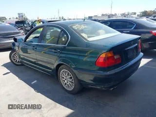 2000 BMW 3 Series 328i with VIN WBAAM5338YFR15213, listed as a IAAI auction lot 42014522 with 85,955 mi miles. Bid and sale history available at carsss.com. Image 3.