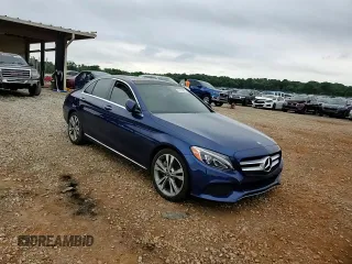 2018 Mercedes-Benz C 300 z VIN 55SWF4JB6JU240347, wystawiony jako Copart lot #55874985 z przebiegiem 101 697 mil mil oraz Szkoda całkowita • Salvage title. Historia ofert i sprzedaży dostępna na DreamBid. Obrazek 13.