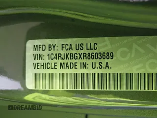 2024 Jeep Grand Cherokee Limited z VIN 1C4RJKBGXR8603689, wystawiony jako IAAI lot #42559936 z przebiegiem 21 173 mil mil oraz . Historia ofert i sprzedaży dostępna na DreamBid. Obrazek 9.