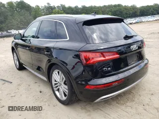 2020 Audi Q5 Premium Plus with VIN WA1BNAFY2L2104053, listed as a Copart auction lot 53762532 with 20,405 mi miles. Bid and sale history available at carsss.com. Image 3.