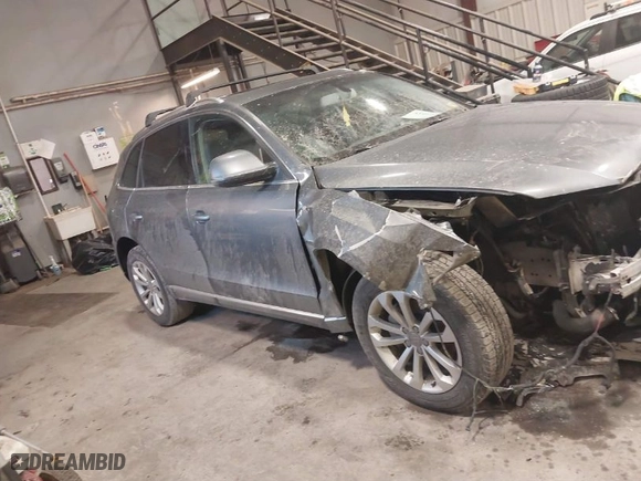 2014 Audi Q5 Premium Plus with VIN WA1LFAFP8EA097241, listed as a IAAI auction lot 41667319 with 122,368 mi miles. Bid and sale history available at carsss.com. Image 13.